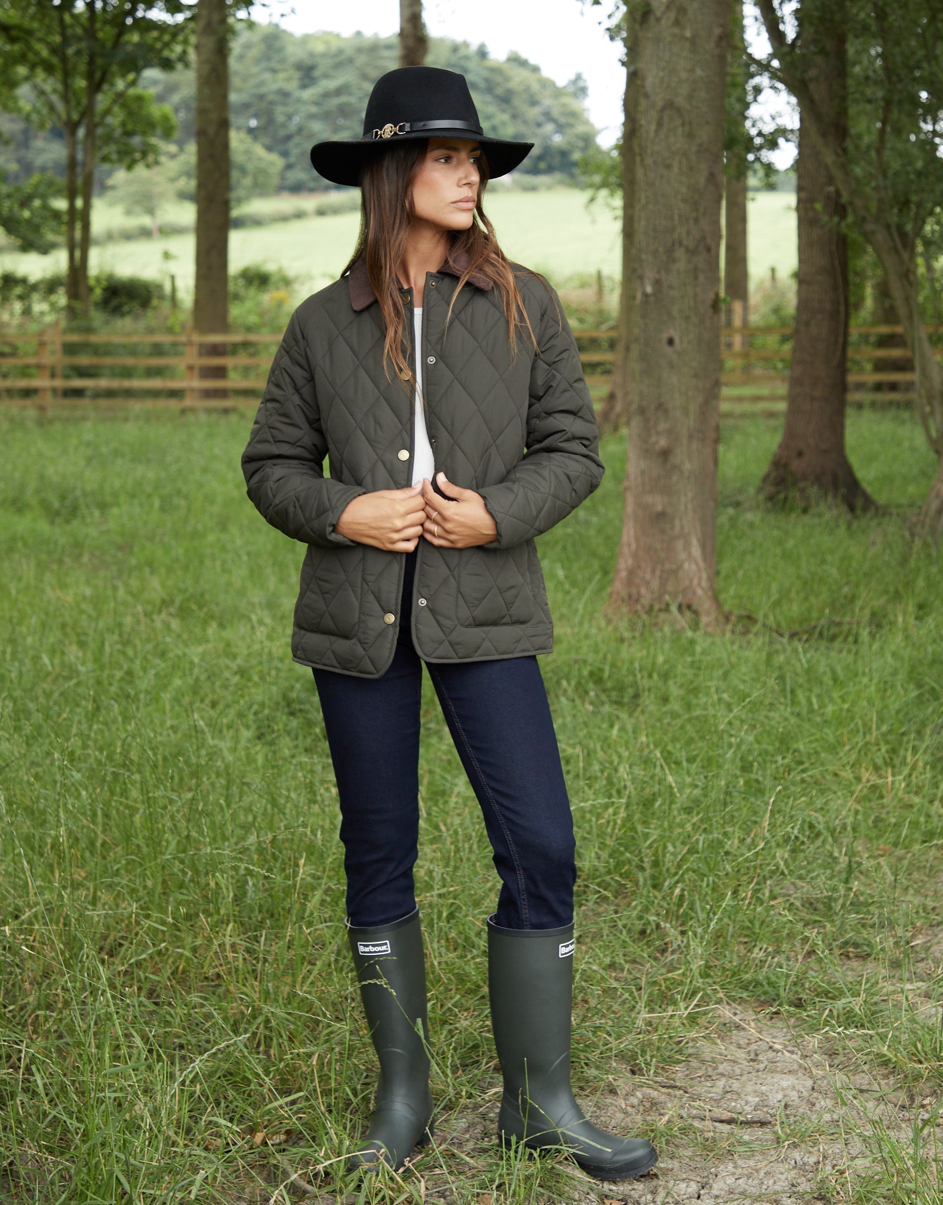 Women’s Khaki Cord Collar Diamond Quilted Heritage Jacket – Classic Longline Outerwear - Image 3